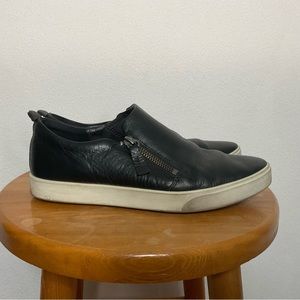 Ecco Gillian Slip On Zip Side Leather Shoe Size 7 Basic Neutral